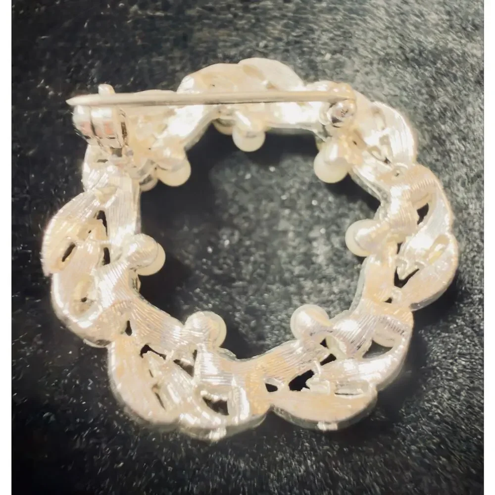 Vintage Silver-Tone Leaf Wreath Brooch with Faux Pearls | Mid-Century Circle Pin
